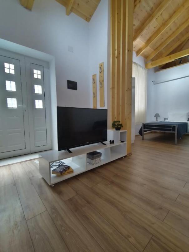 My Home - Entire House In The Center Of Tiranë Ngoại thất bức ảnh